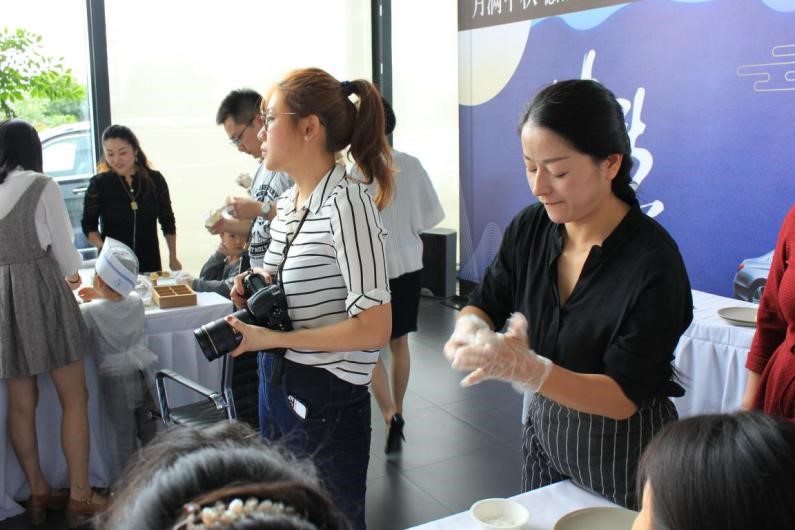 月滿中秋 德陽華星錦業(yè)車間開放日&月餅DIY特別活動圓滿結(jié)束_騰凱融資租賃