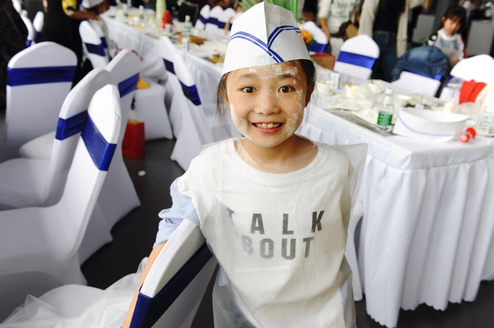 月滿中秋 德陽華星錦業(yè)車間開放日&月餅DIY特別活動圓滿結(jié)束_騰凱融資租賃