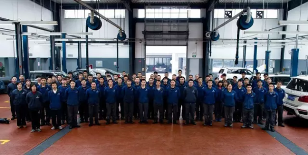 熱烈祝賀四川華星錦業(yè)榮獲2017梅賽德斯-奔馳服務(wù)技能大師中國大賽西區(qū)第一名_騰凱融資租賃