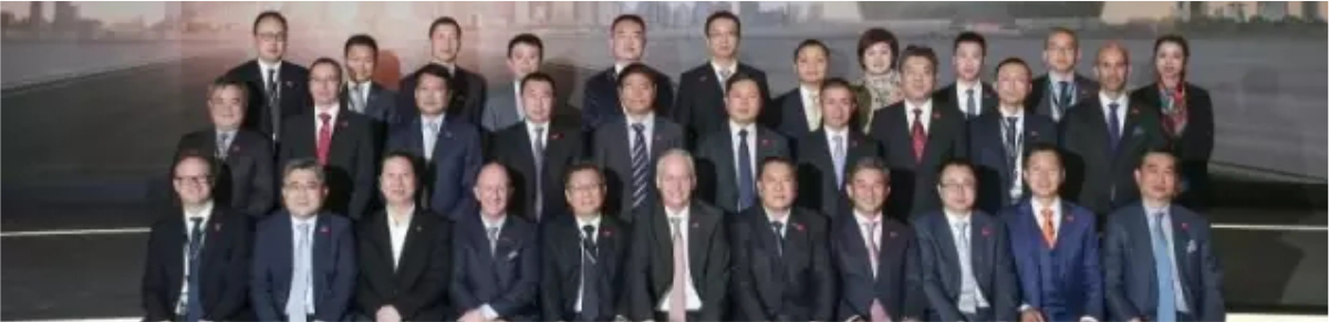 感恩有您 與星同行！樂山華星錦業(yè)奔馳榮膺“2015年梅賽德斯-奔馳明日之星”大獎！_騰凱融資租賃