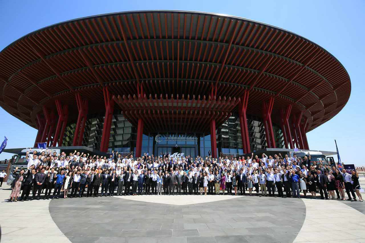 四川華星汽車集團(tuán)連續(xù)三年蟬聯(lián)“全國汽車經(jīng)銷商集團(tuán)百強(qiáng)排行榜四川省第一位”_騰凱融資租賃