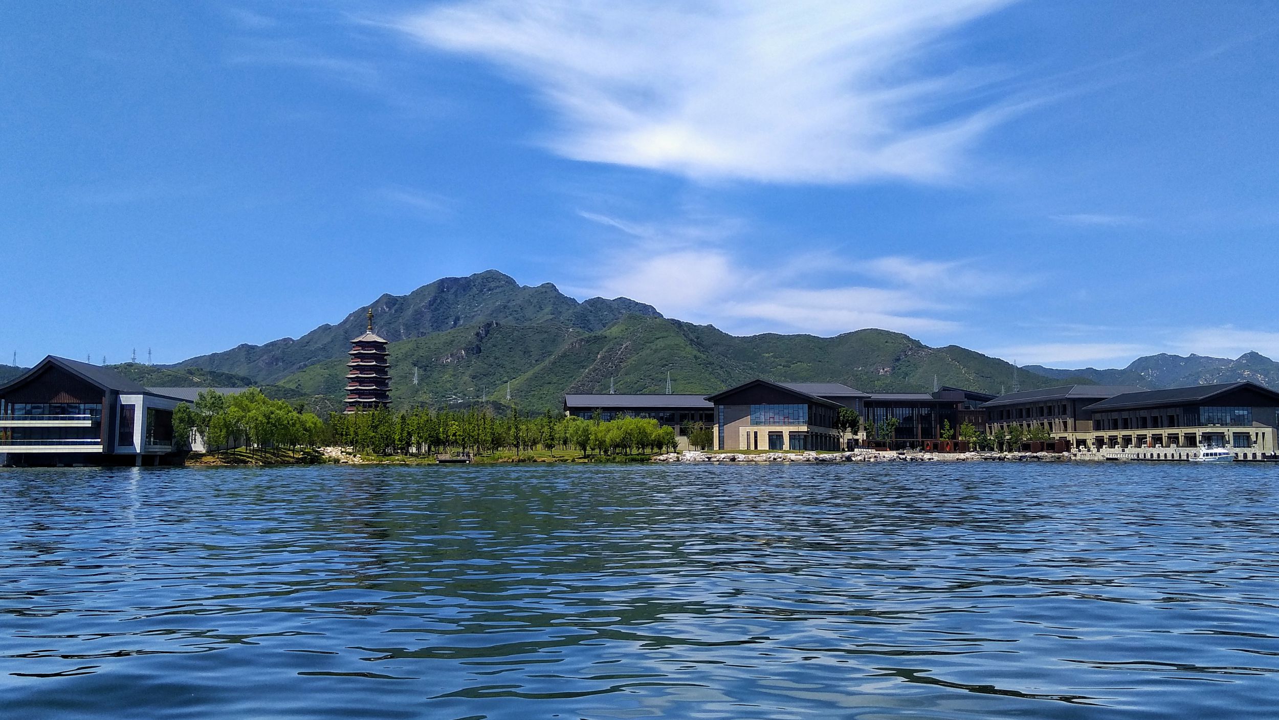 四川華星汽車集團(tuán)連續(xù)三年蟬聯(lián)“全國汽車經(jīng)銷商集團(tuán)百強(qiáng)排行榜四川省第一位”_騰凱融資租賃